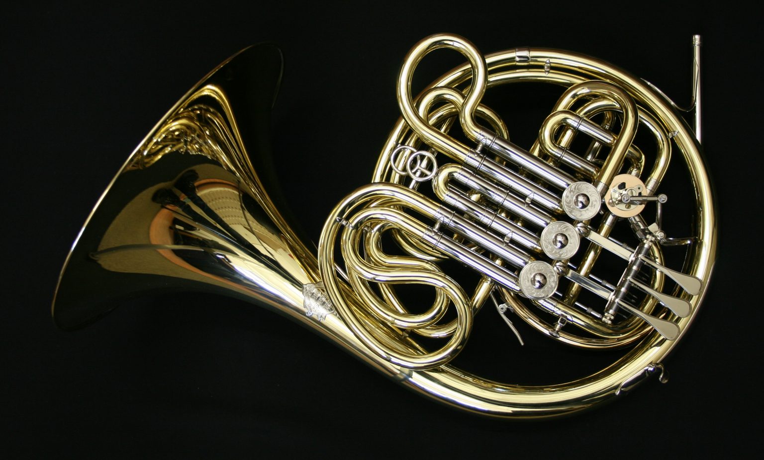 Alexander 103 Woodhead Horns