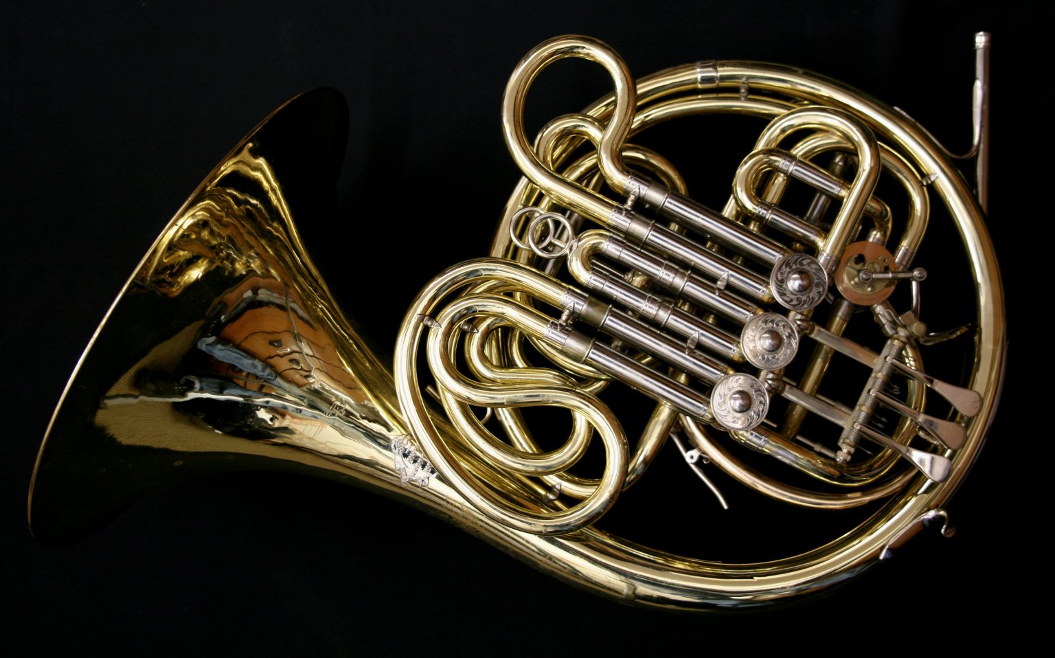 Alexander 103 Woodhead Horns