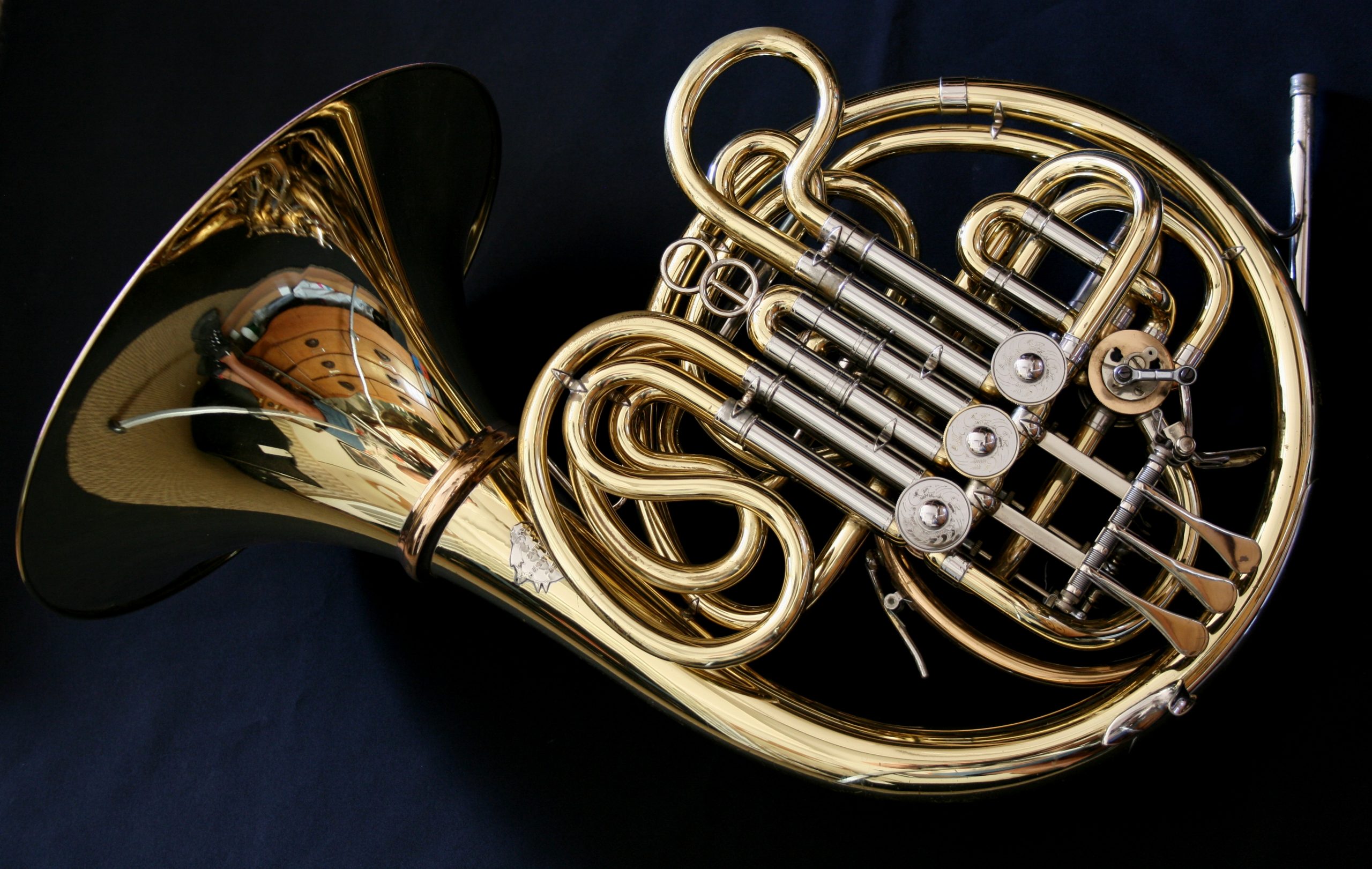 Alexander 103 Woodhead Horns