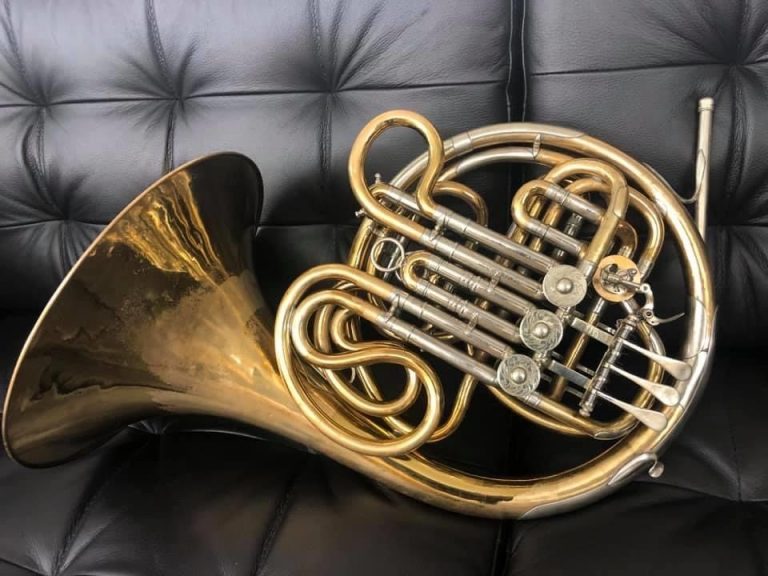 Alexander 103 Woodhead Horns