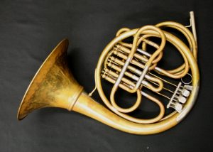 Atelier Harlow Vienna Horn